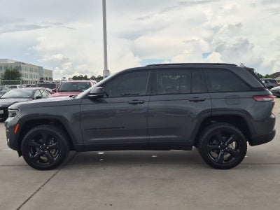 2022 Jeep Grand Cherokee Altitude