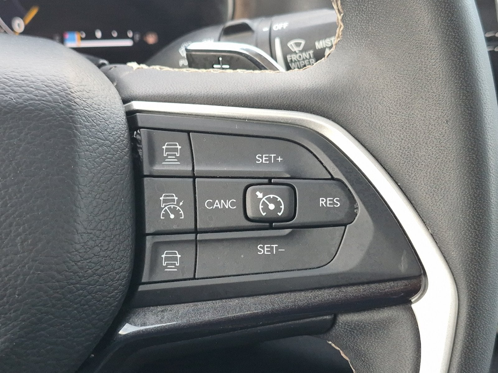 2023 Jeep Grand Cherokee L Laredo