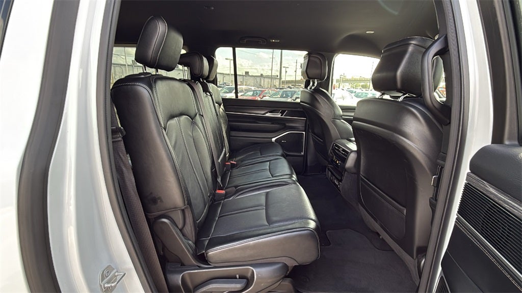 2024 Jeep Wagoneer L Series II