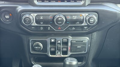 2022 Jeep Gladiator Overland