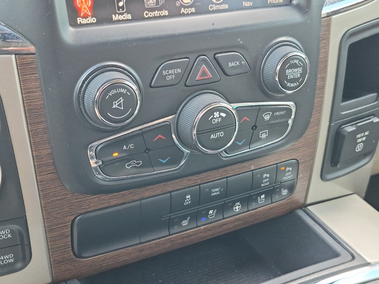 2017 RAM 1500 Laramie