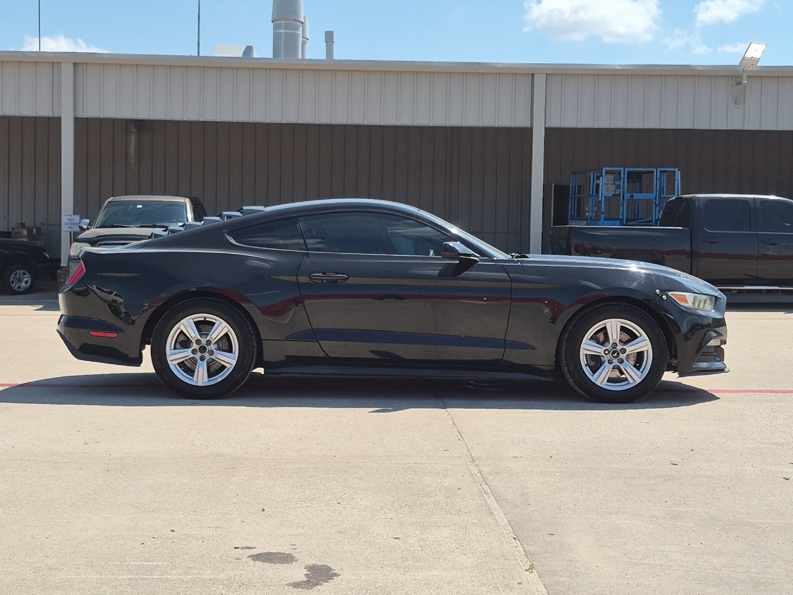 2017 Ford Mustang V6