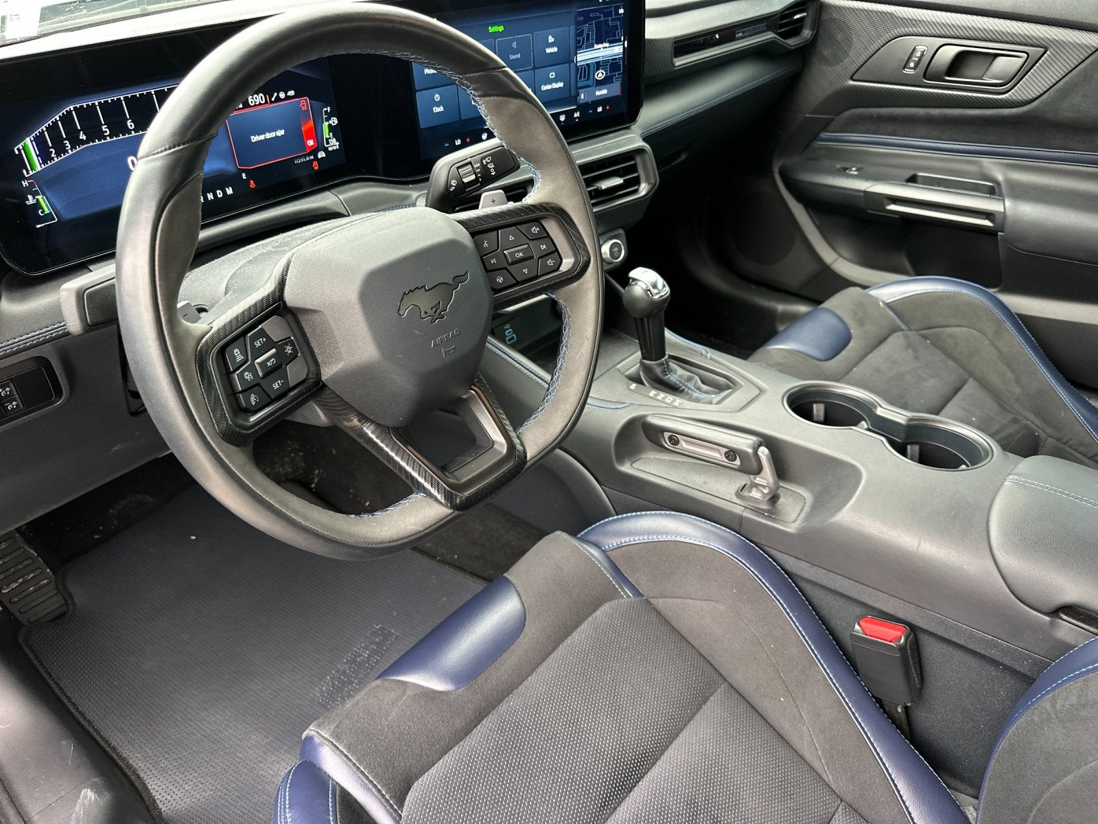 2025 Ford Mustang Dark Horse