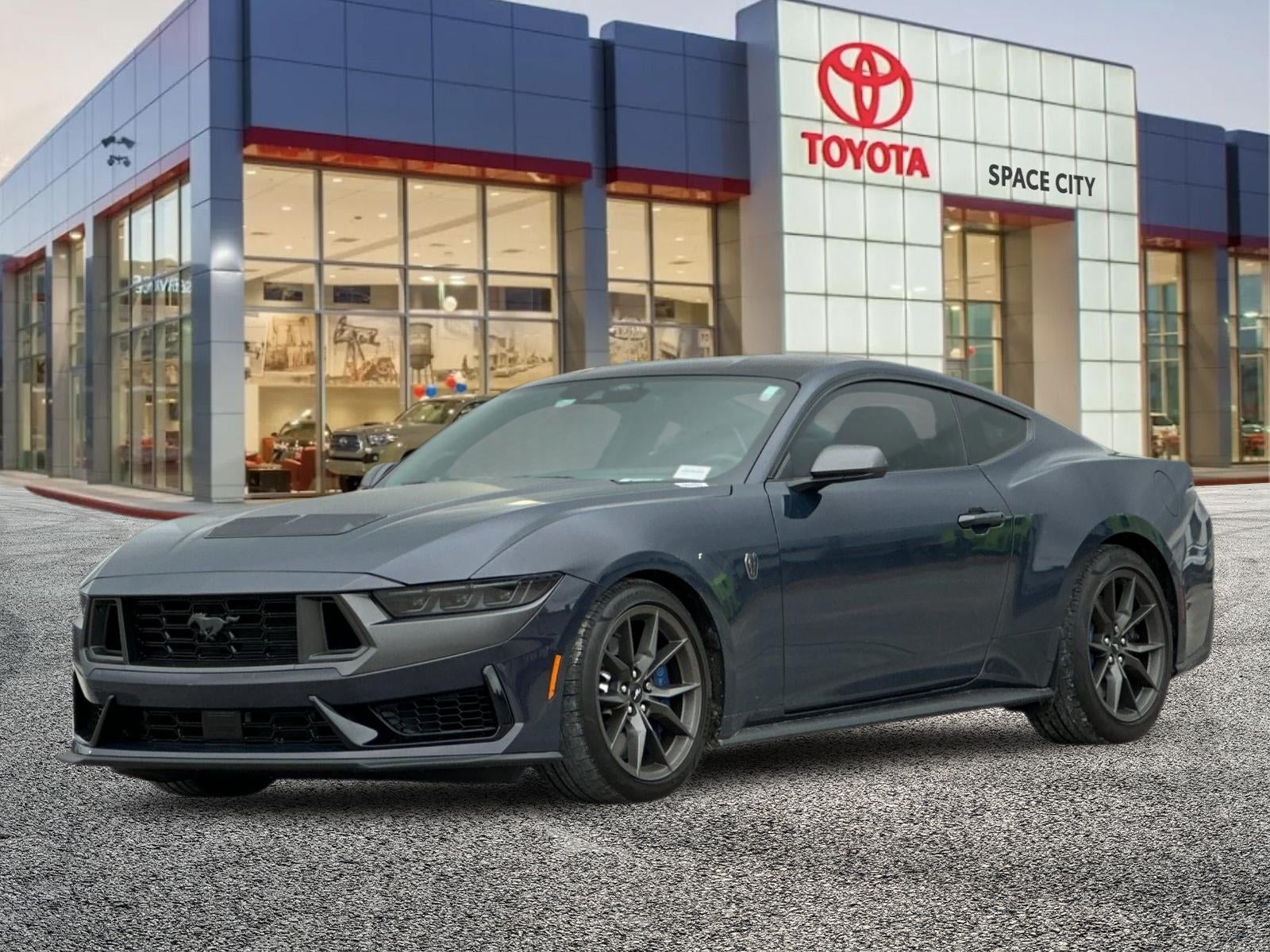 2025 Ford Mustang Dark Horse