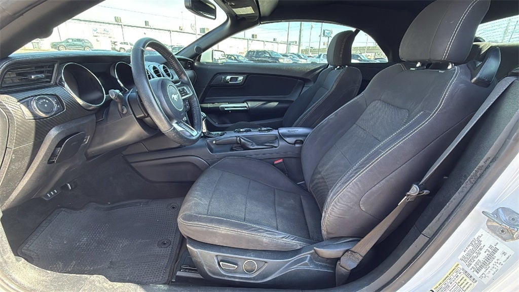 2016 Ford Mustang V6