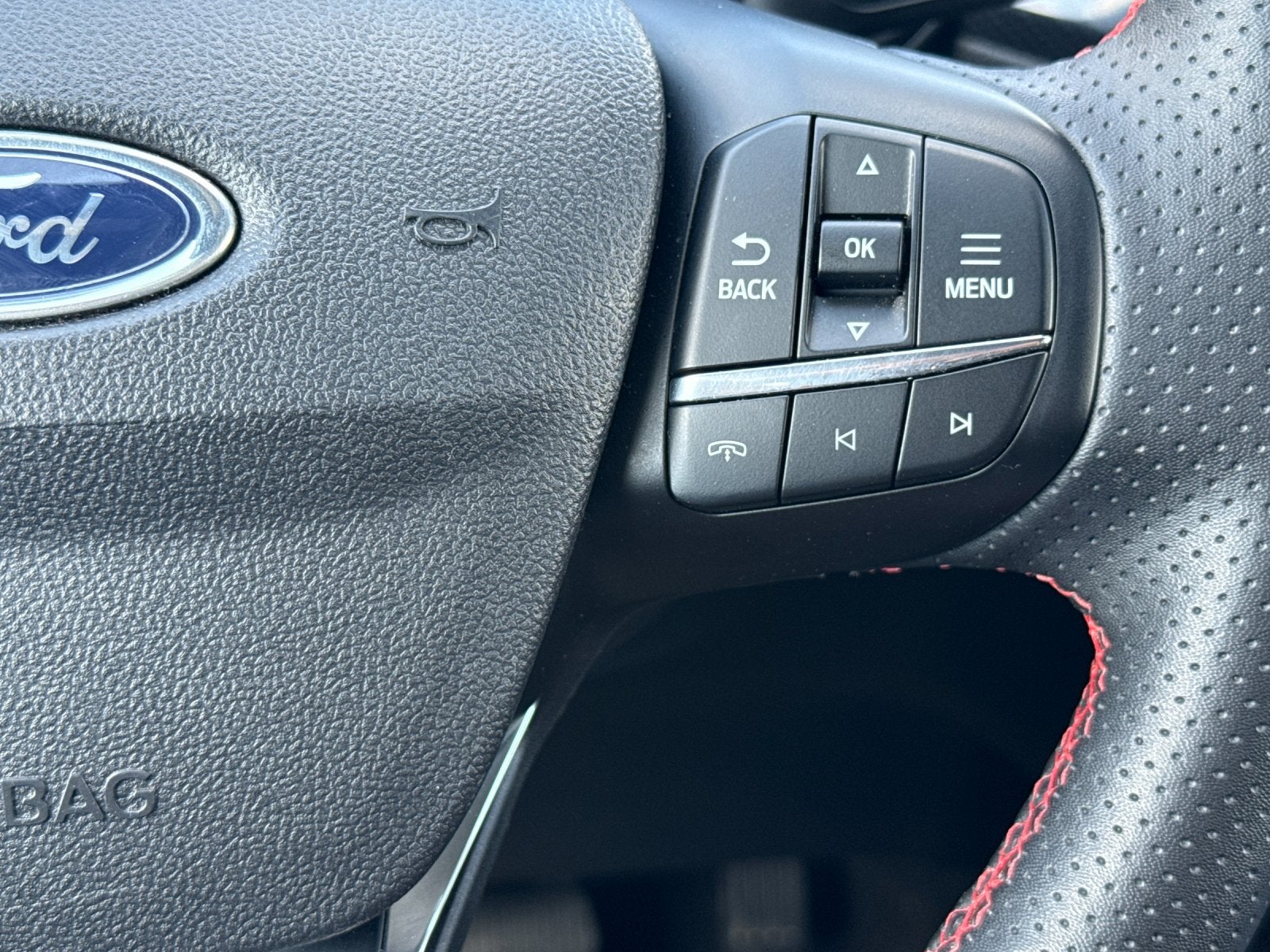 2025 Ford Escape ST-Line Select