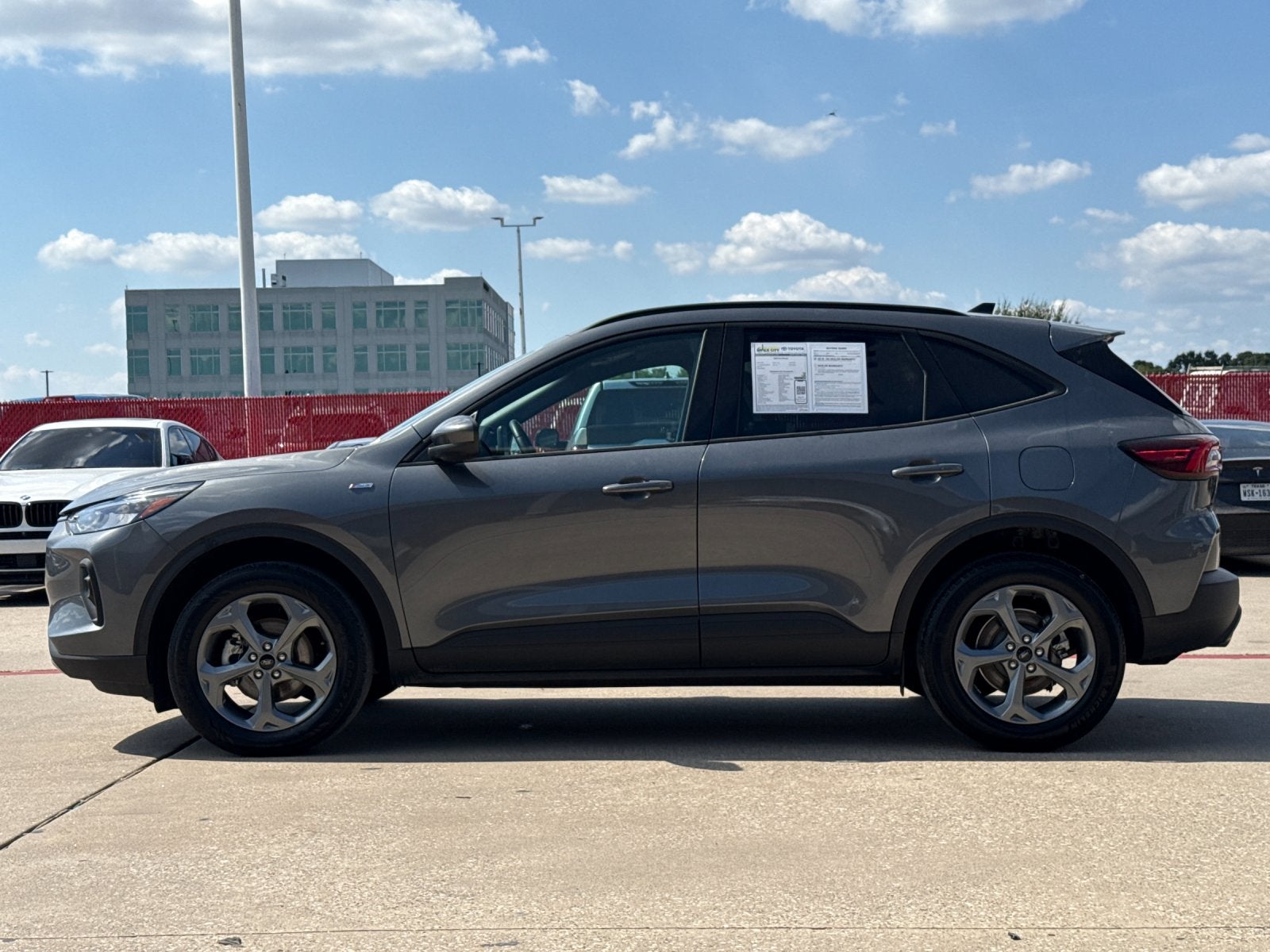 2025 Ford Escape ST-Line Select
