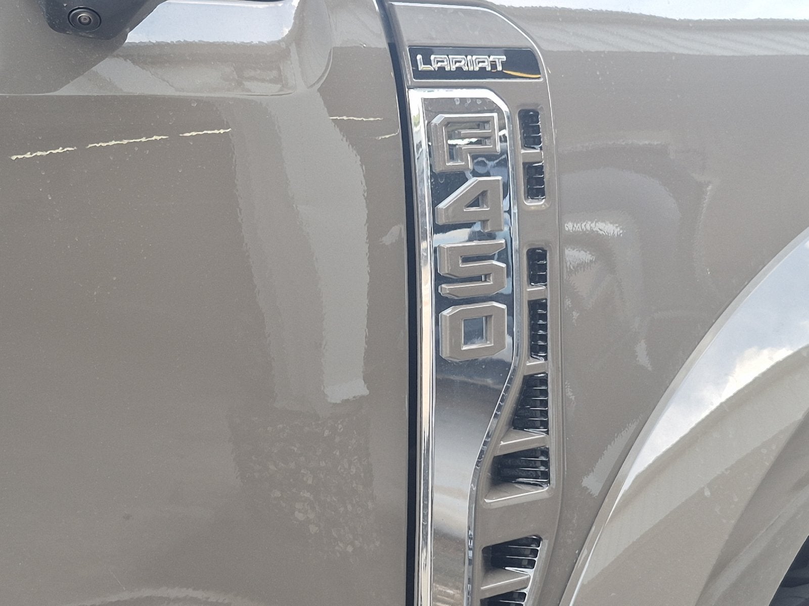2026 Ford F-450 Lariat DRW