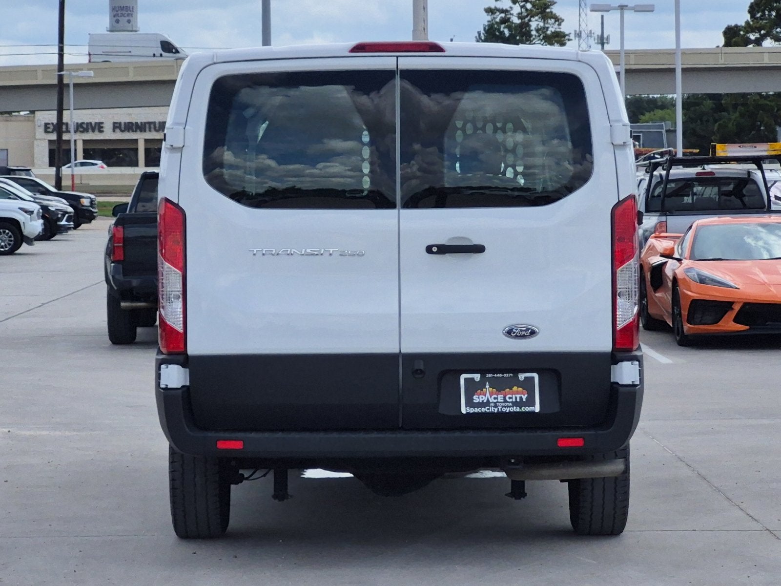 2025 Ford Transit Base