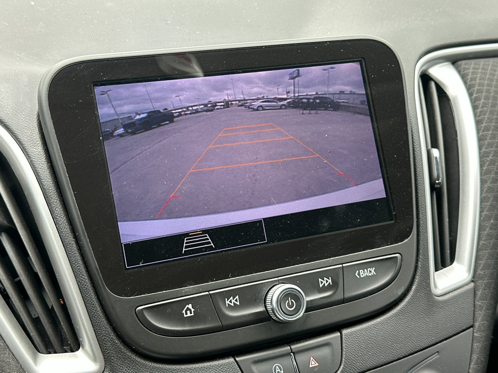 2022 Chevrolet Malibu LS 1FL