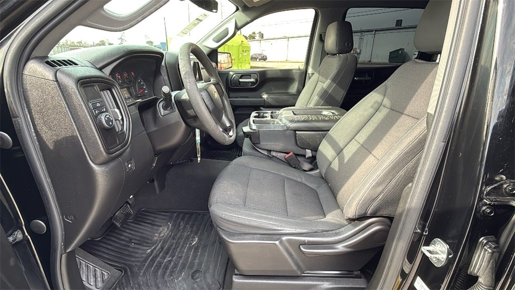 2020 Chevrolet Silverado Custom