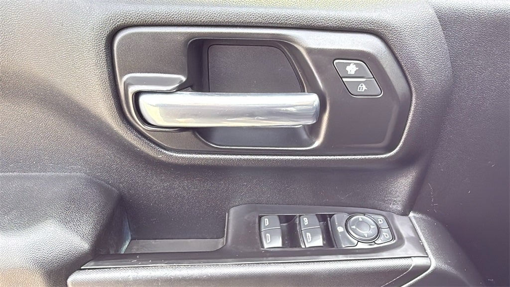 2020 Chevrolet Silverado Custom