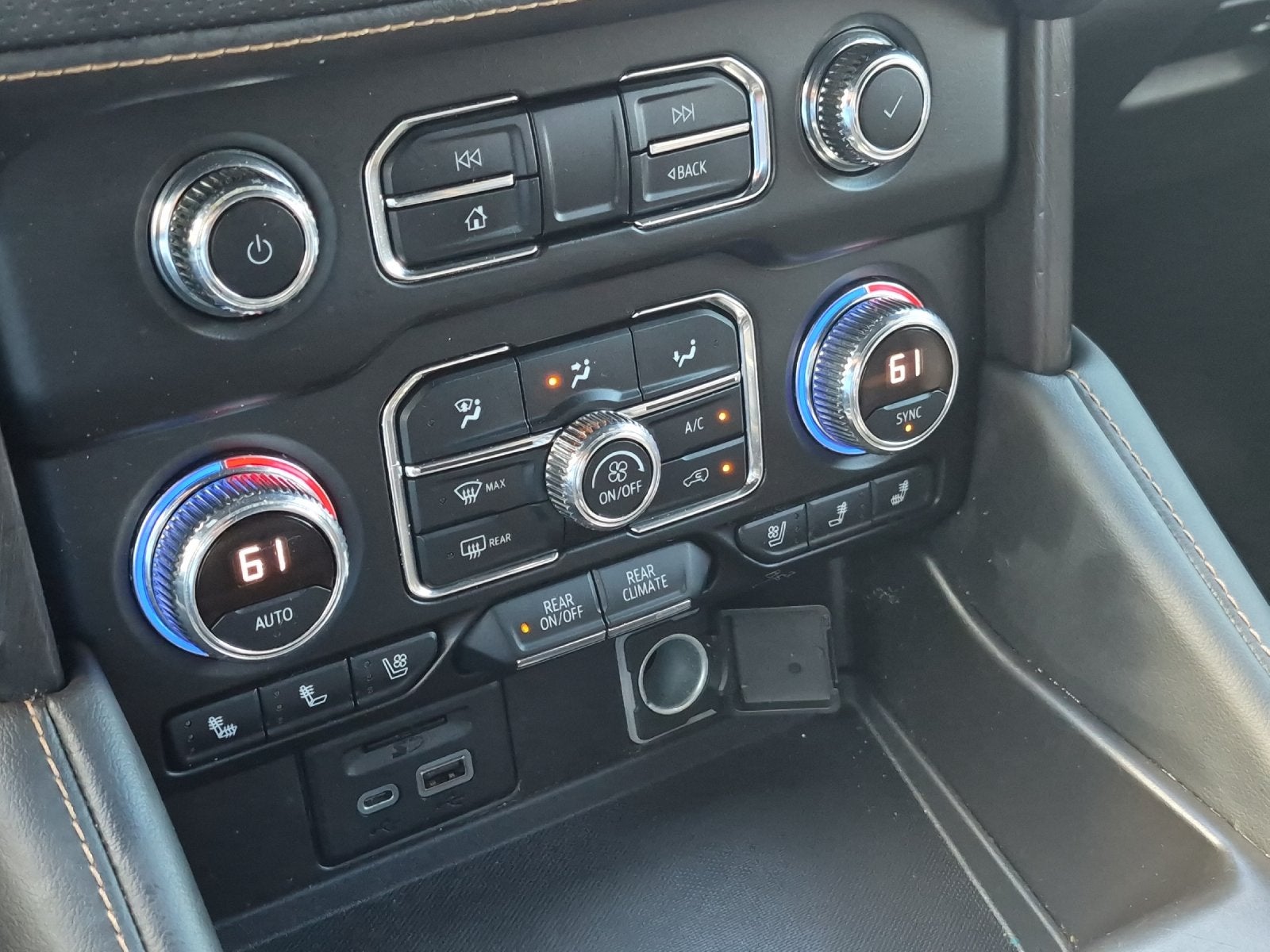 2021 GMC Yukon XL AT4