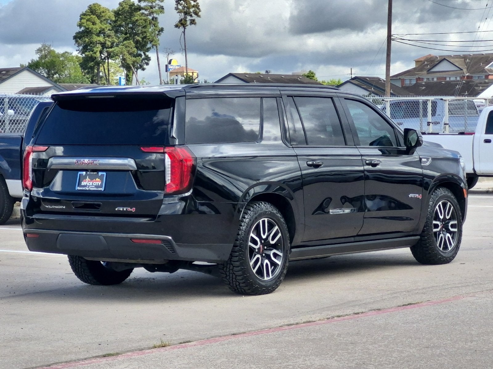 2021 GMC Yukon XL AT4