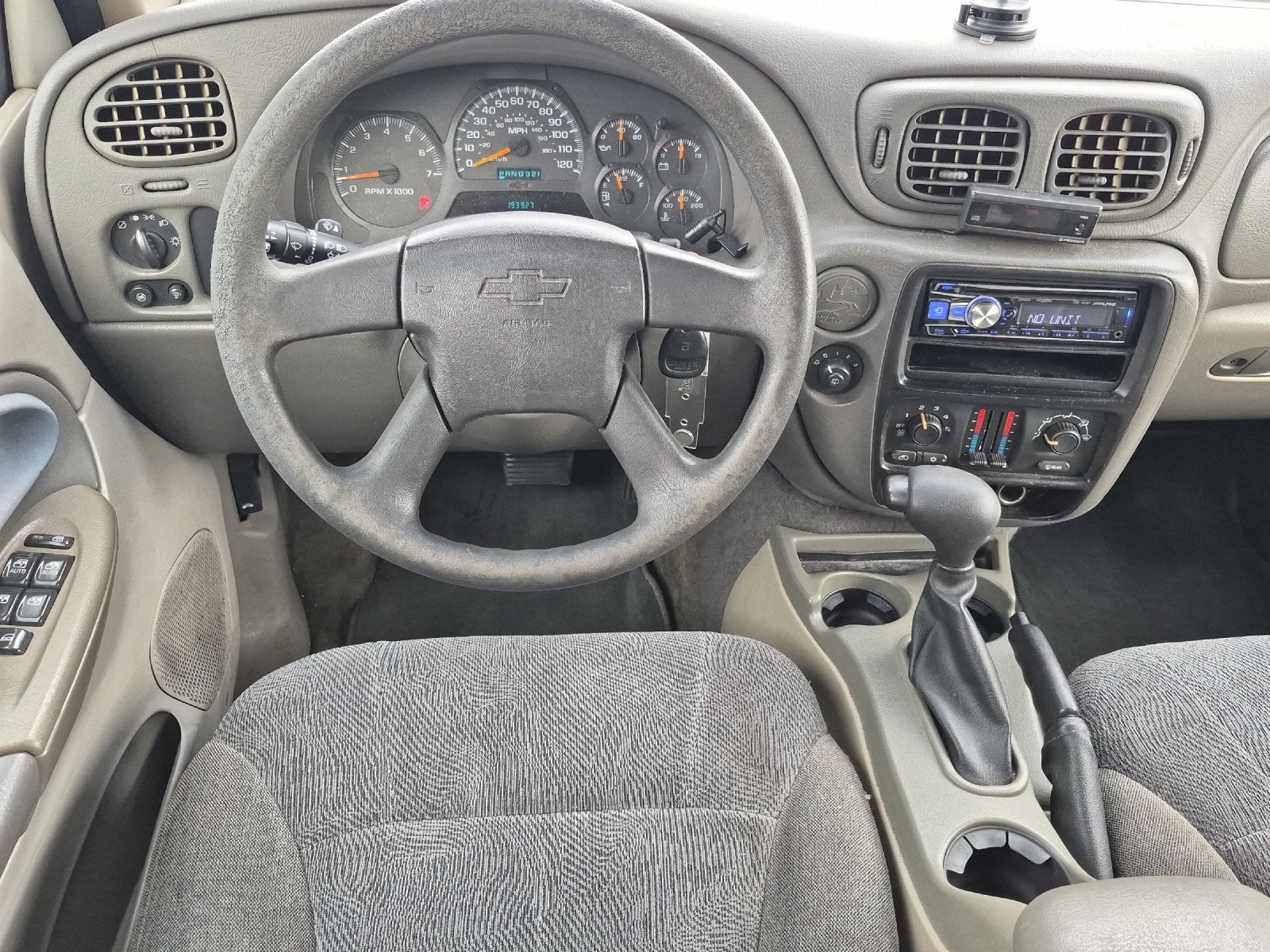 2004 Chevrolet Trailblazer LS