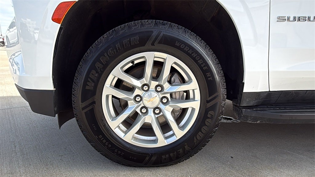 2024 Chevrolet Suburban LT