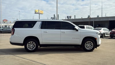 2024 Chevrolet Suburban LT