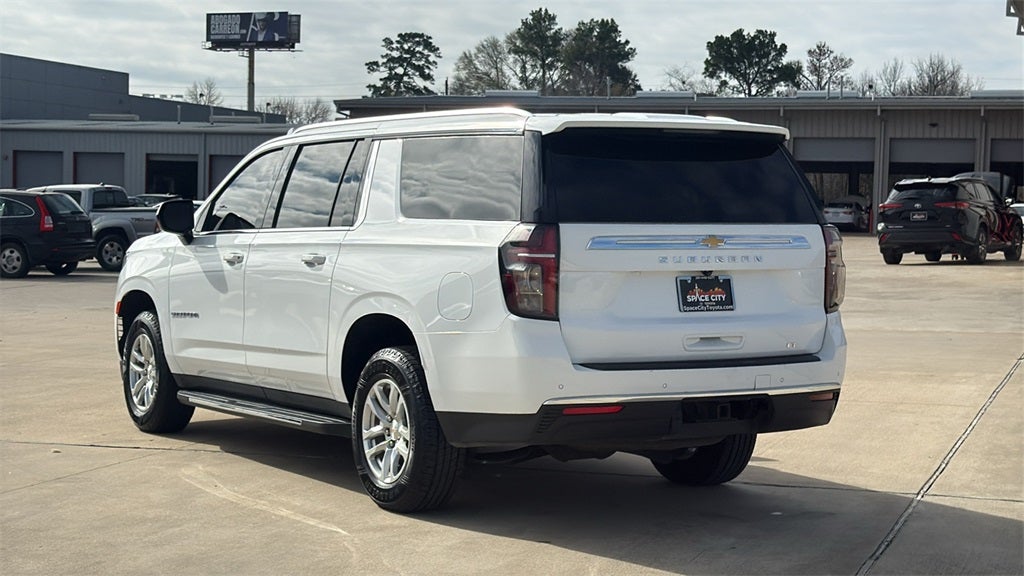 2024 Chevrolet Suburban LT