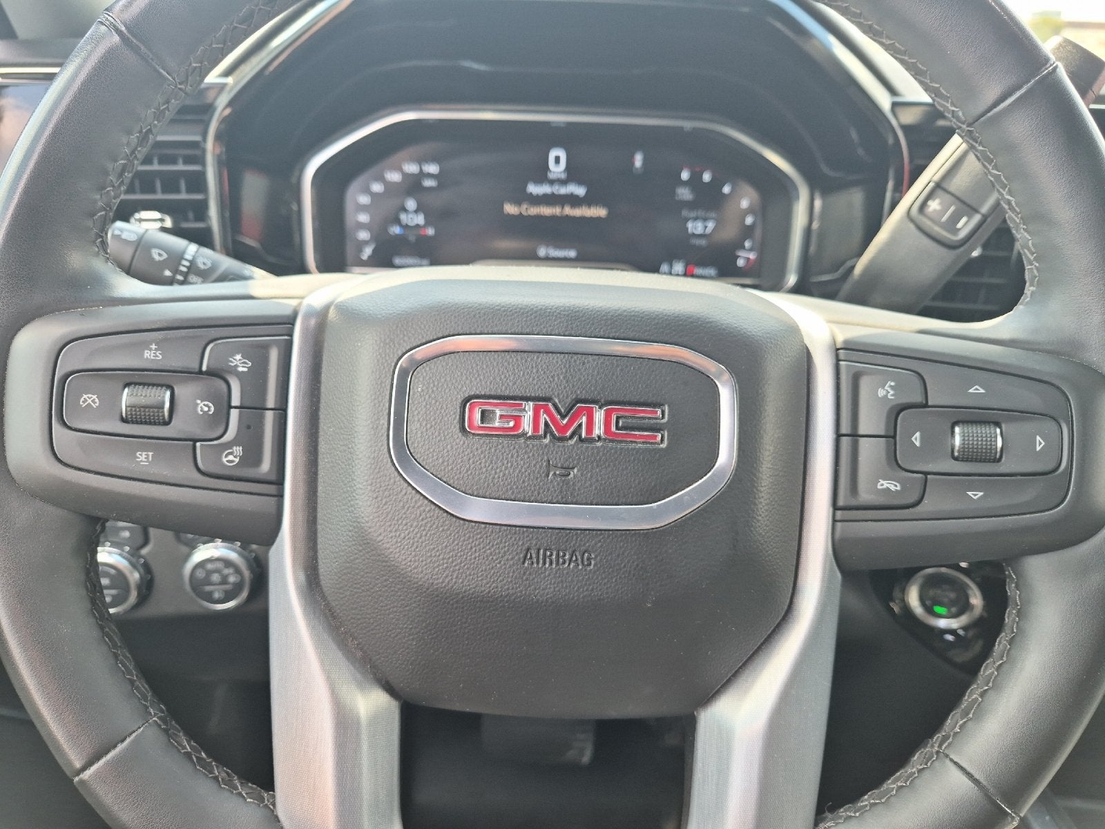 2025 GMC Sierra HD SLT