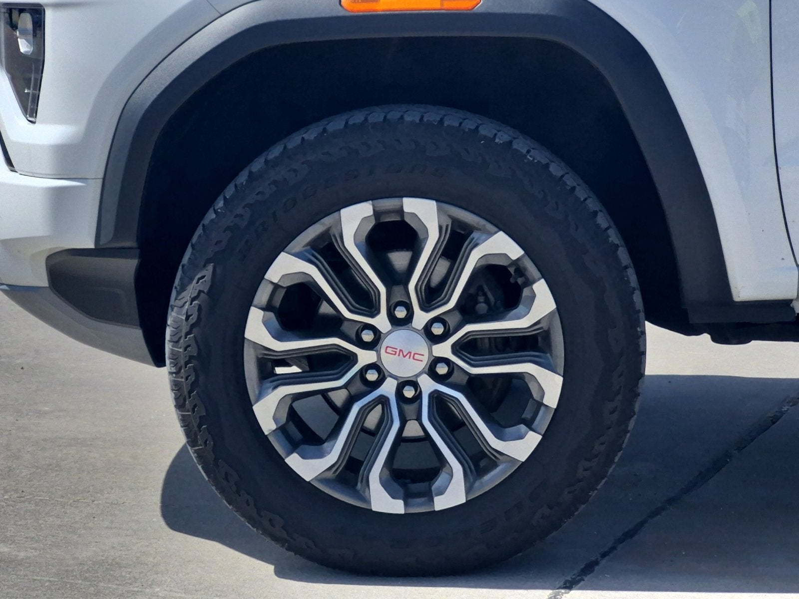 2023 GMC Canyon Denali