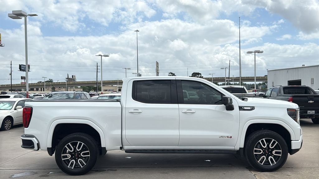 2024 GMC Sierra AT4