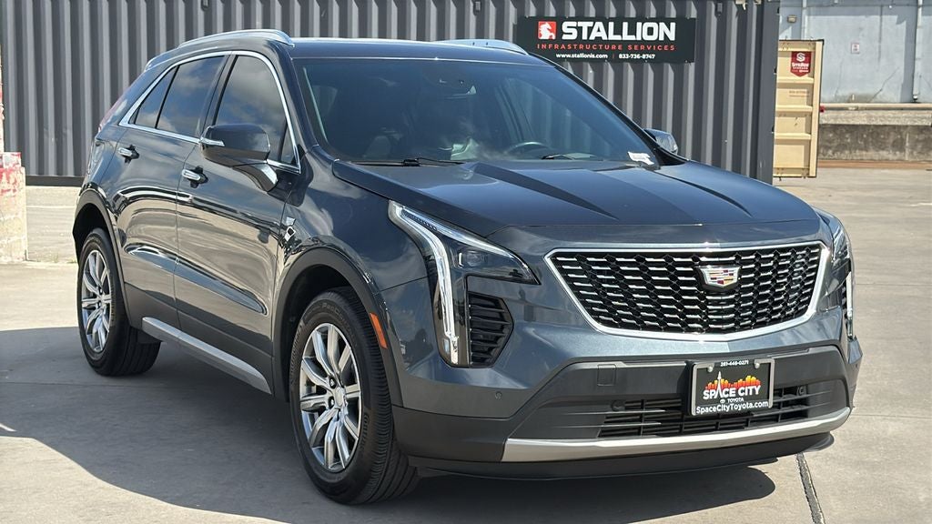 2021 Cadillac XT4 Premium Luxury