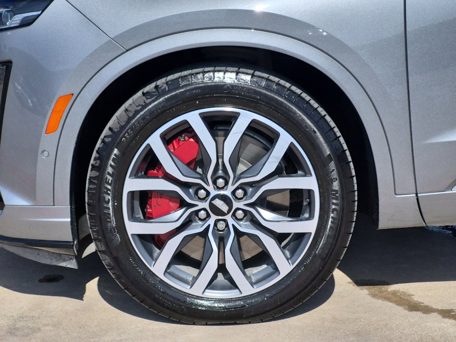 2023 Cadillac XT6 Sport