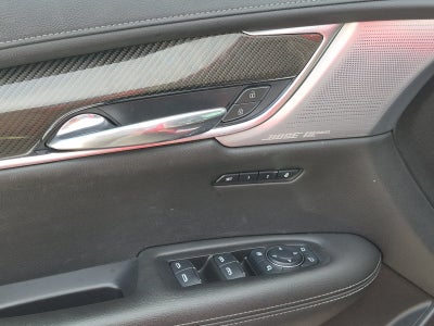 2023 Cadillac XT6 Sport