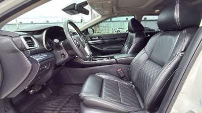 2023 Nissan Maxima Platinum