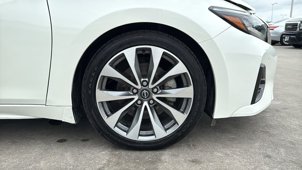 2023 Nissan Maxima Platinum