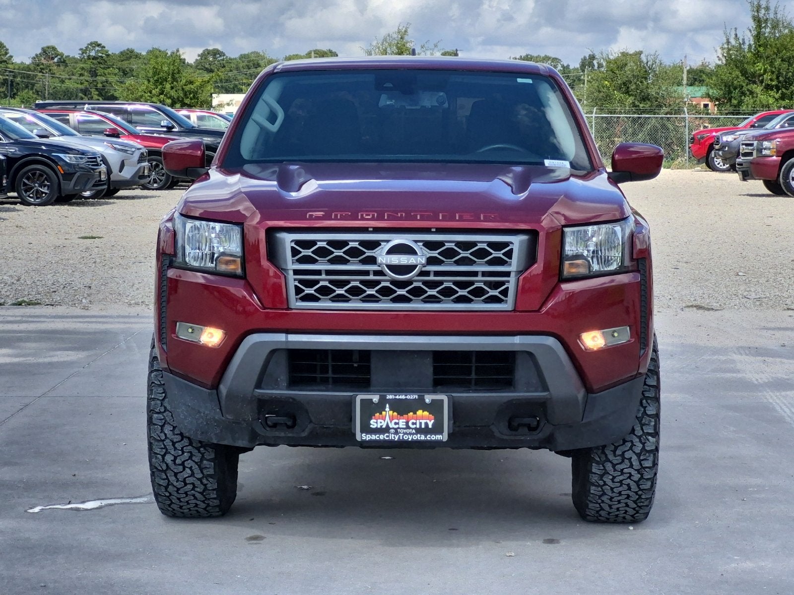 2022 Nissan Frontier SV
