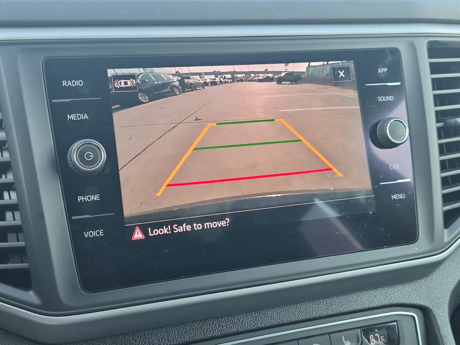 2021 Volkswagen Atlas 3.6L V6 SE w/Technology