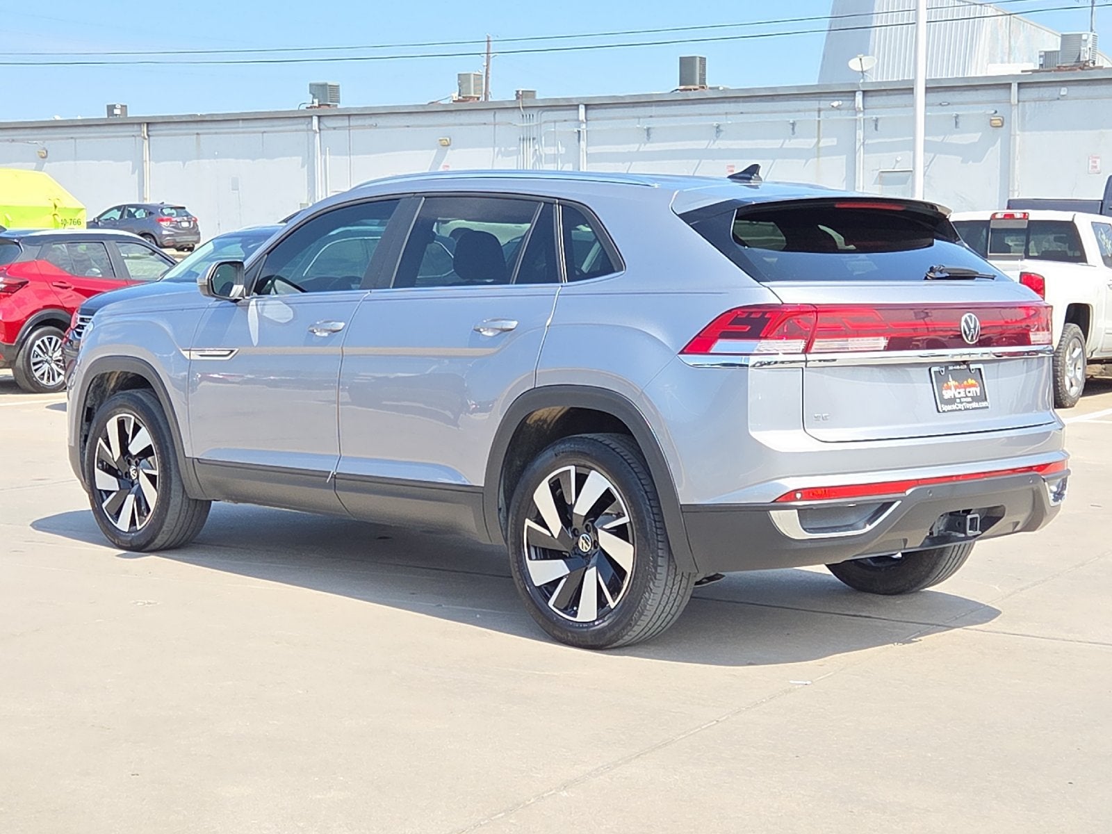2024 Volkswagen Atlas Cross Sport 2.0T SE w/Technology