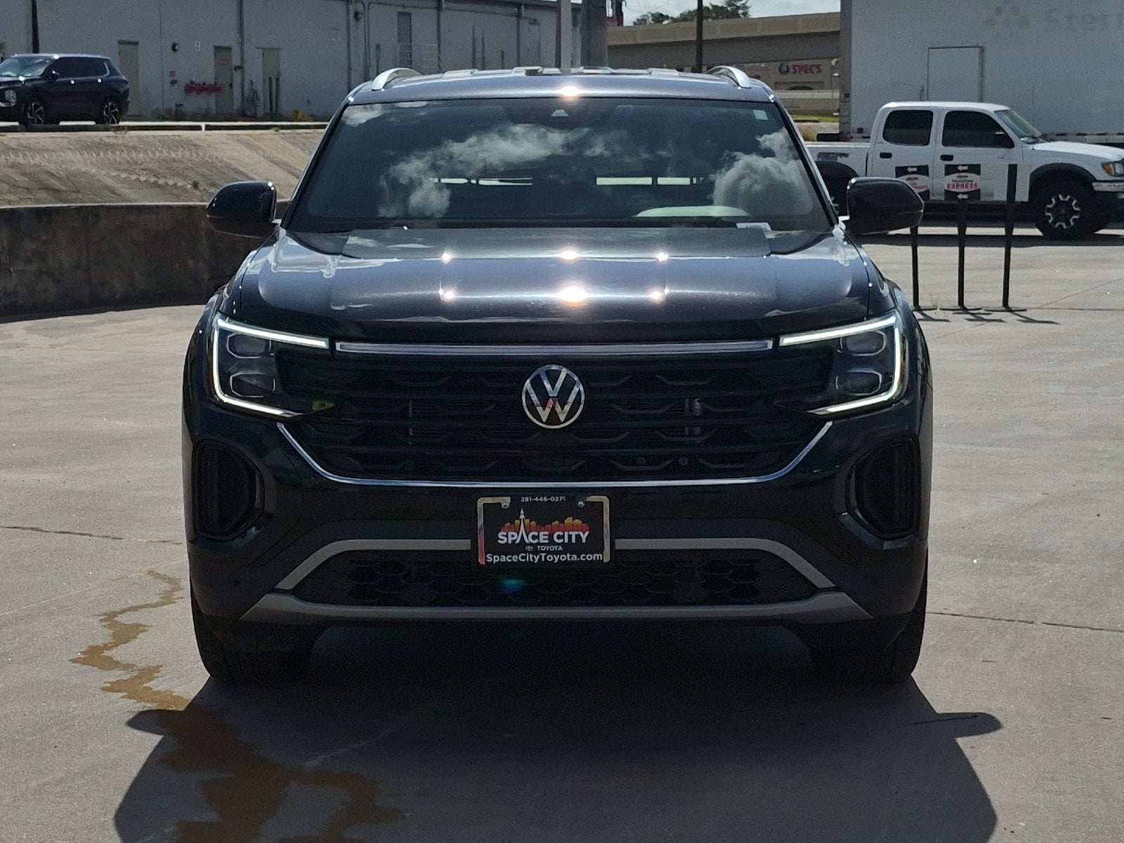 2025 Volkswagen Atlas Cross Sport 2.0T SE w/Technology