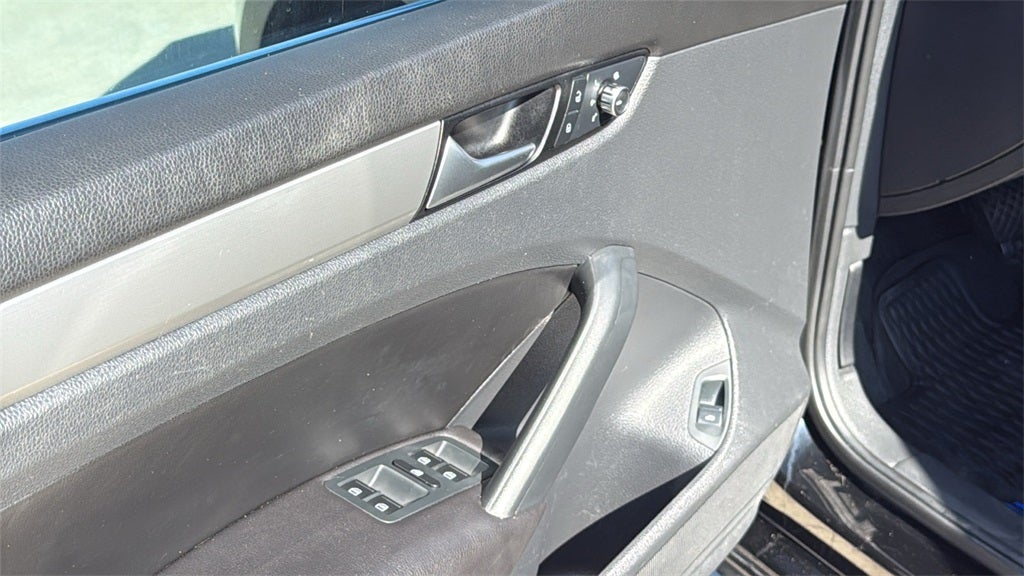 2015 Volkswagen Passat TDI SE