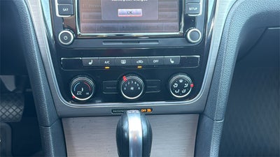 2015 Volkswagen Passat TDI SE