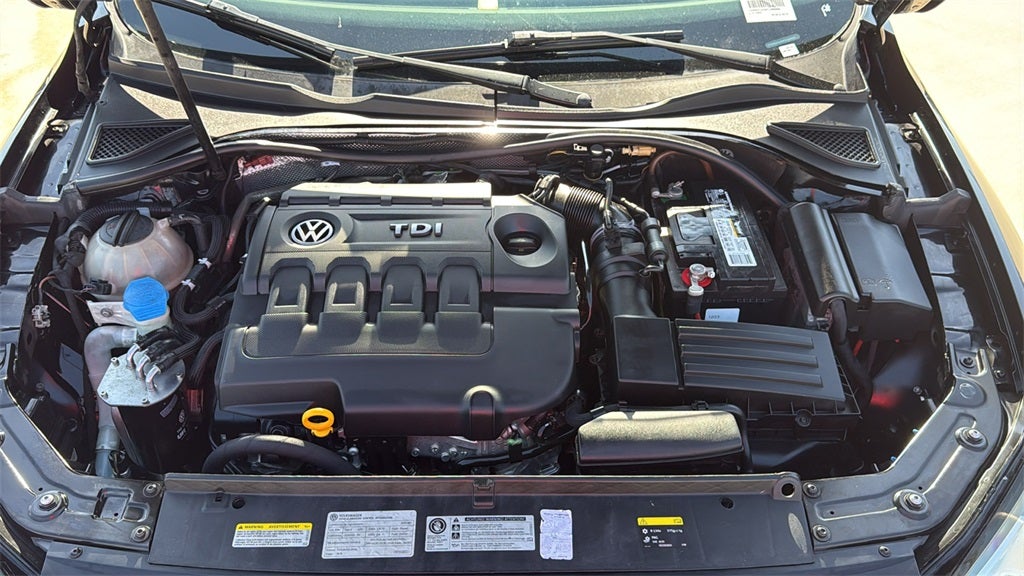 2015 Volkswagen Passat TDI SE