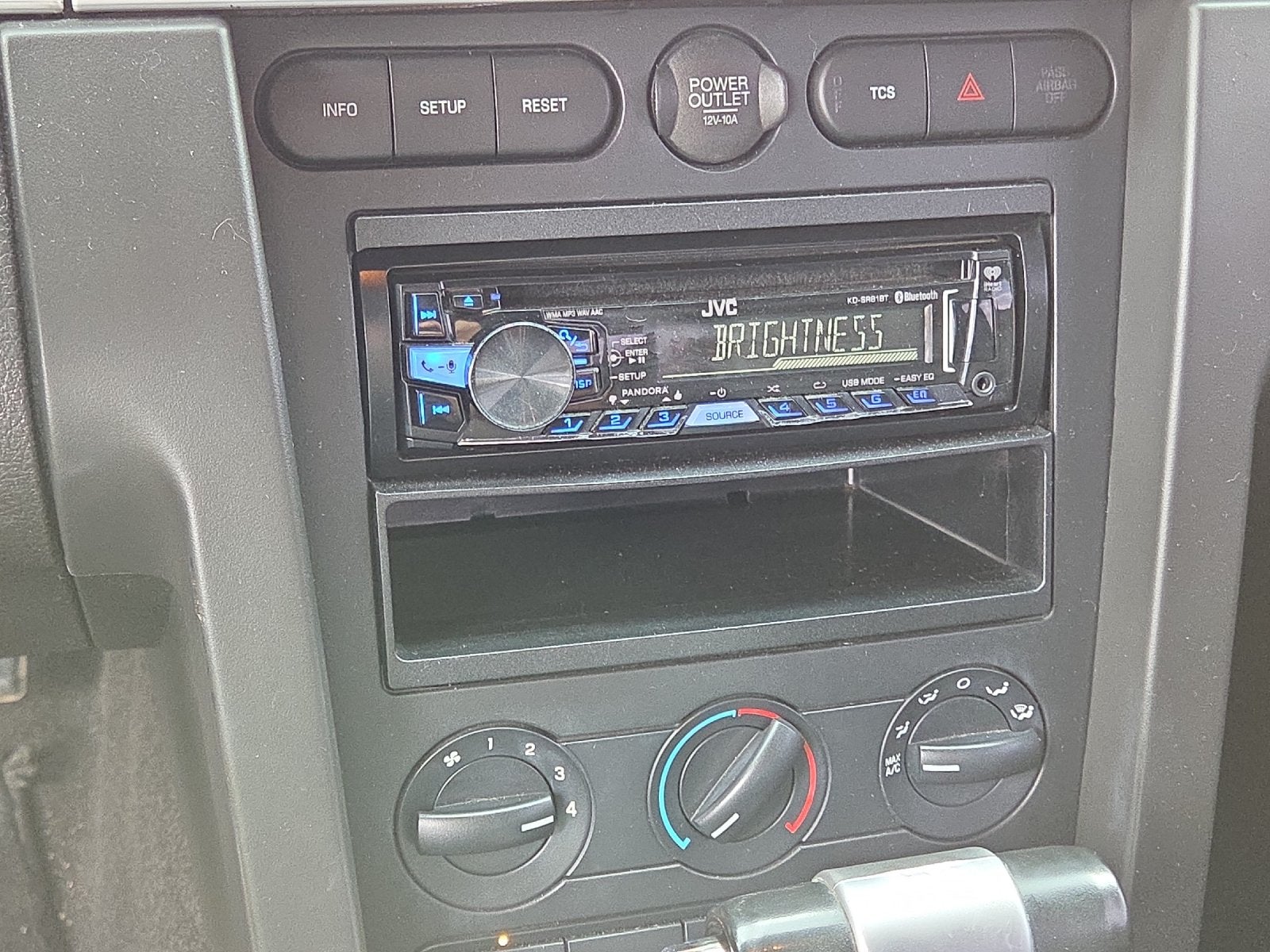 2006 Ford Mustang GT Deluxe