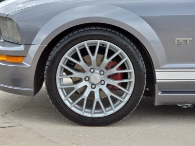 2006 Ford Mustang GT Deluxe