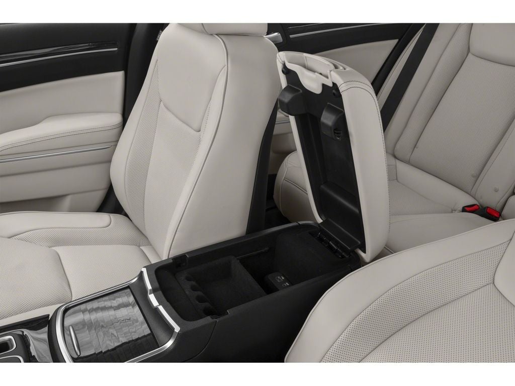 2020 Chrysler 300 Touring