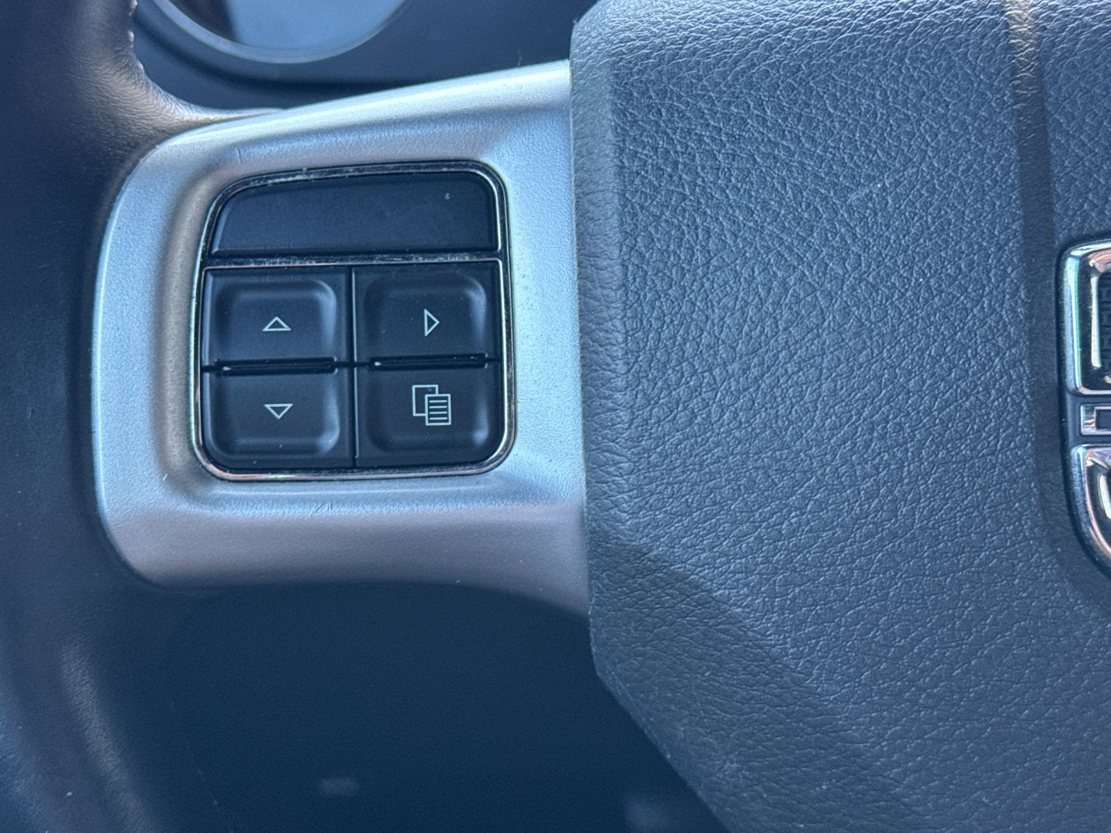 2013 Dodge Challenger SXT