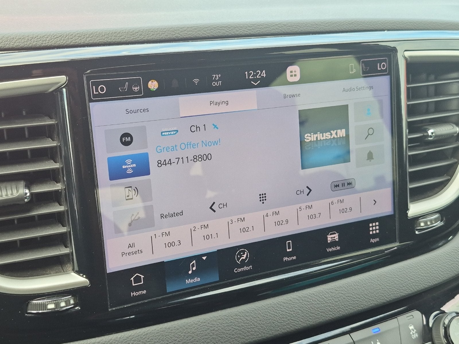 2026 Chrysler Pacifica Select