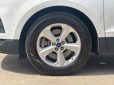 2021 Ford Edge SE