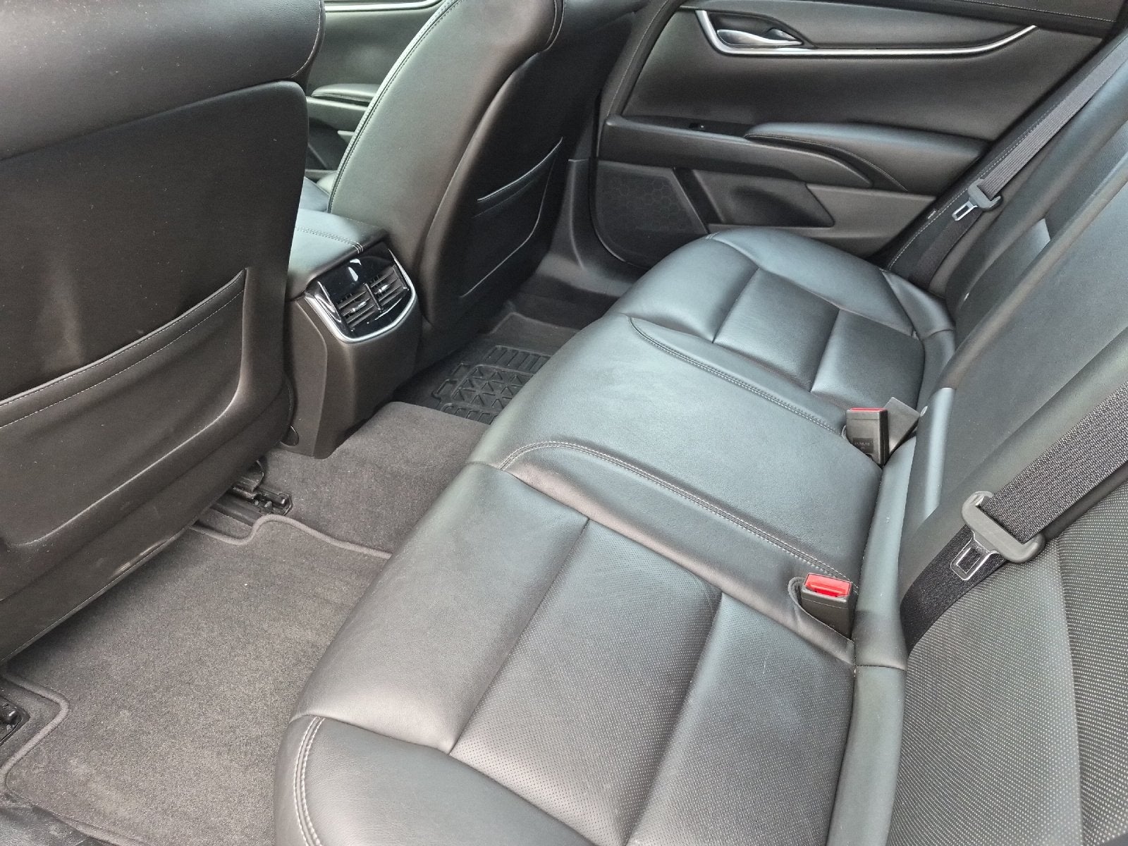 2016 Cadillac XTS Standard
