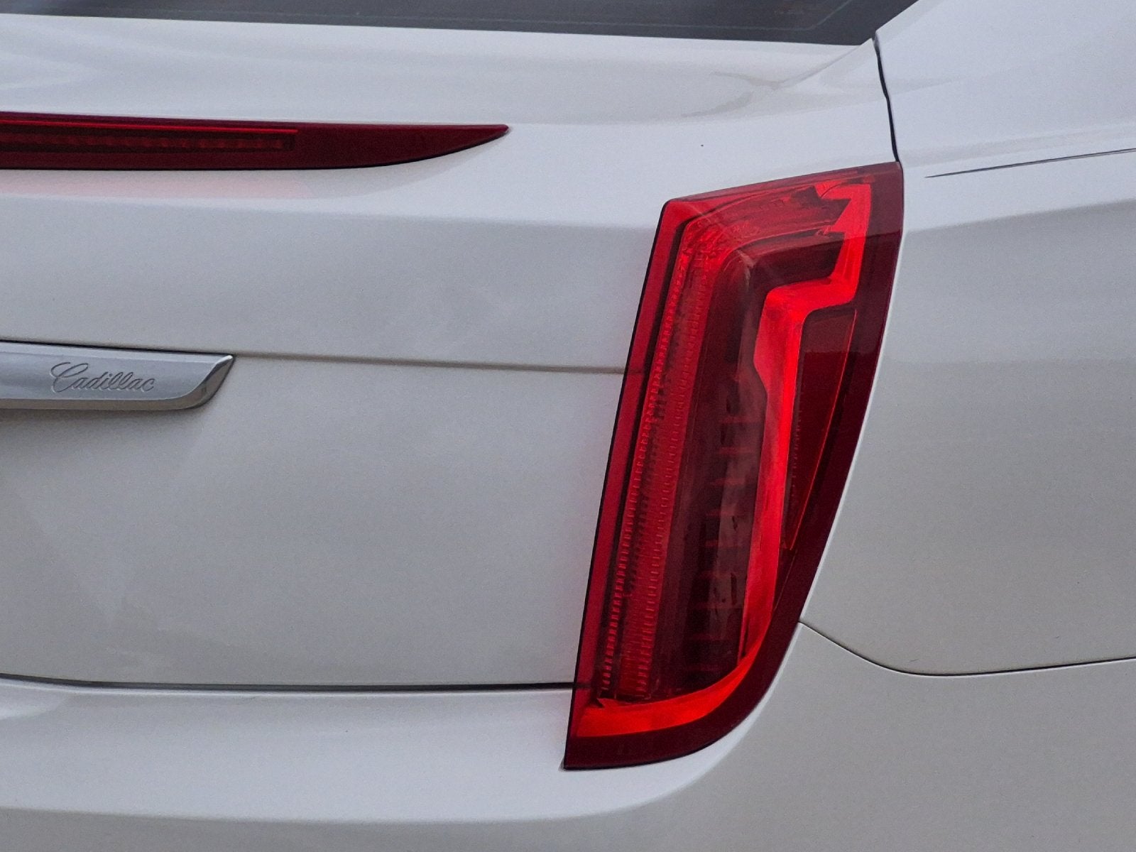 2016 Cadillac XTS Standard