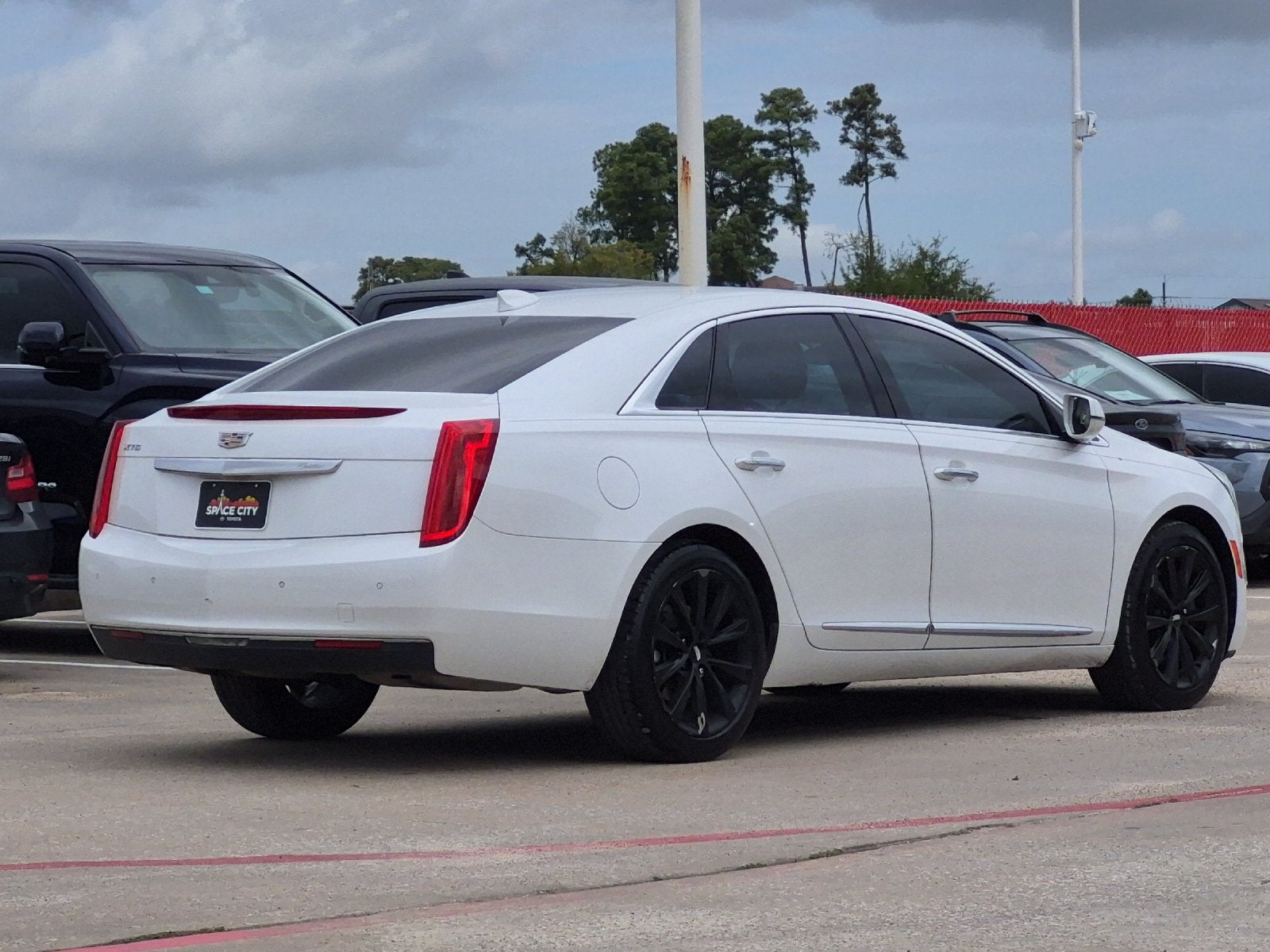 2016 Cadillac XTS Standard