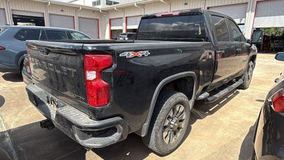 2024 Chevrolet Silverado HD Custom