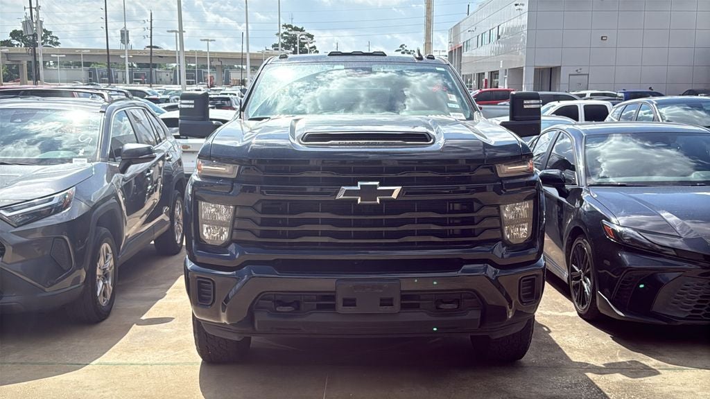 2024 Chevrolet Silverado HD Custom