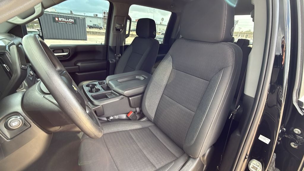 2024 Chevrolet Silverado HD Custom