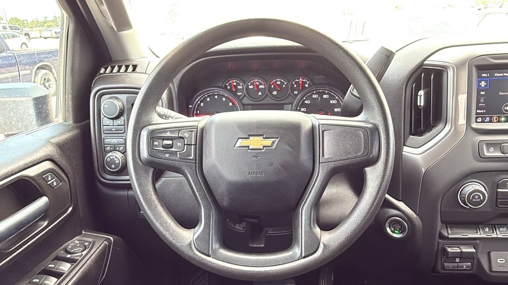 2024 Chevrolet Silverado HD Custom